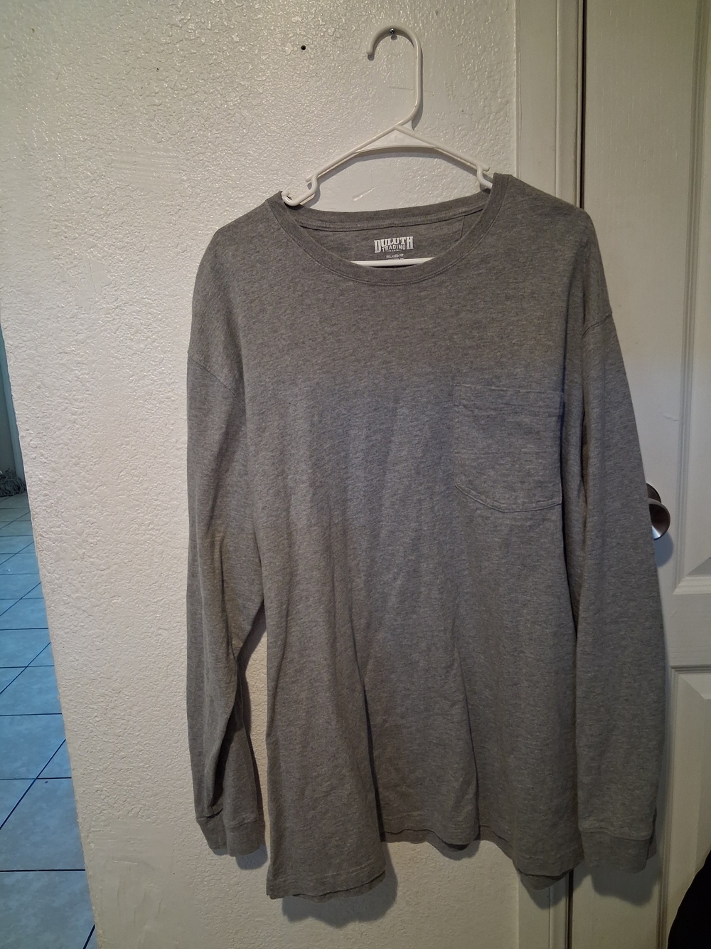 Duluth Trading Co Gray Long-Sleeve Pocket Tee